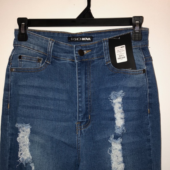 Fashion Nova Say Yes to Distress Jeans - Picture 2 of 5